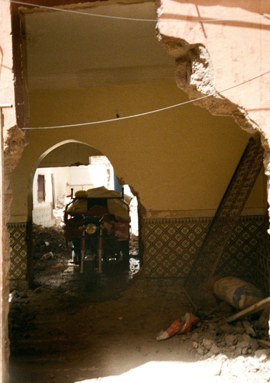 Film photograph from the 2025-08-marrakech gallery by Maxime Bodin