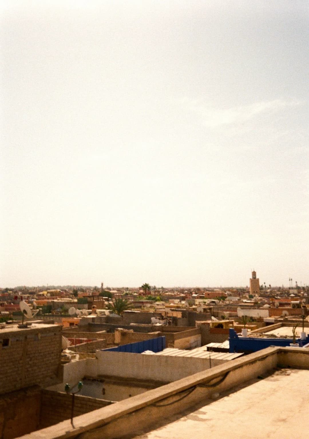 Film photograph from the 2025-08-marrakech gallery by Maxime Bodin