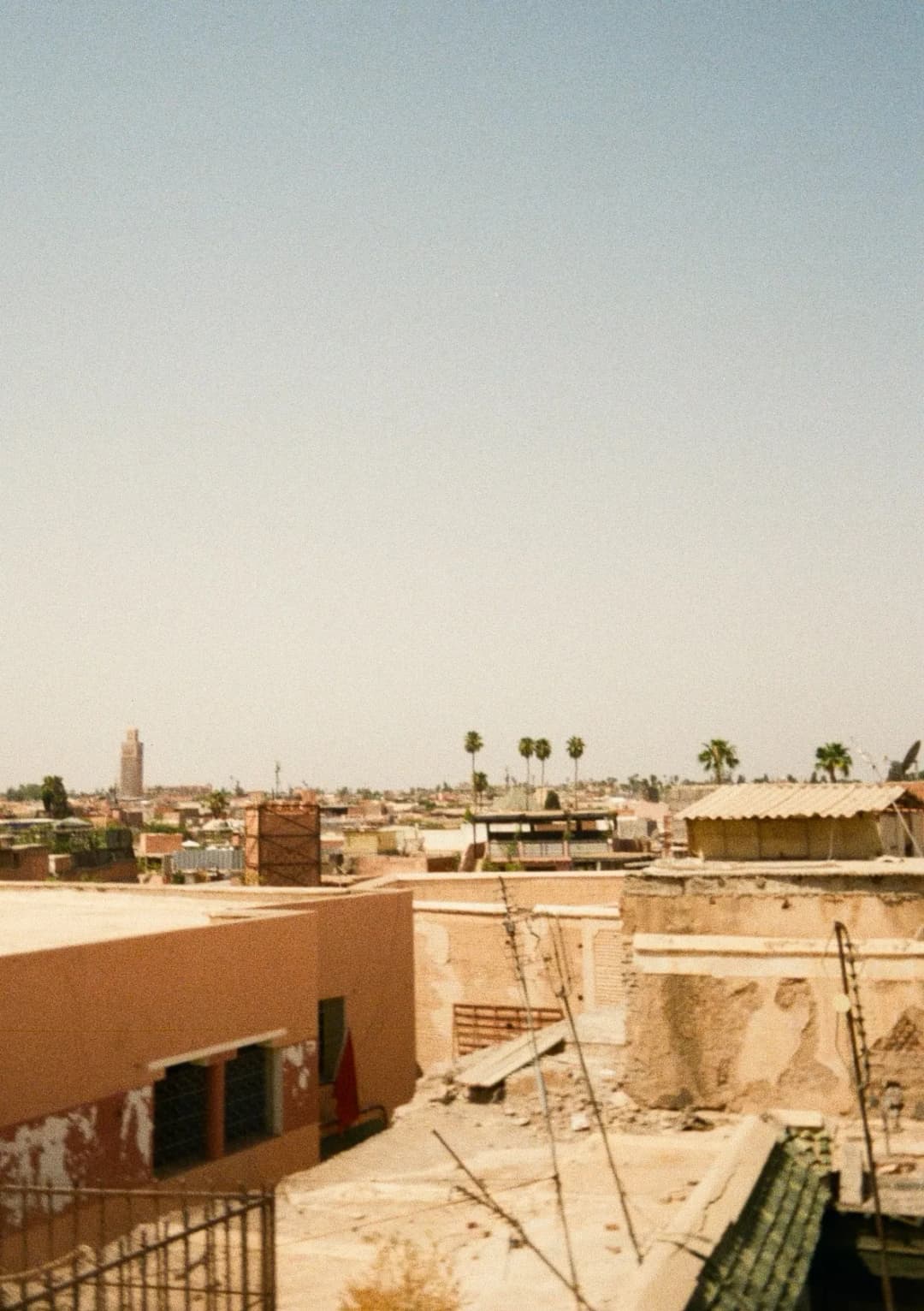 Film photograph from the 2025-08-marrakech gallery by Maxime Bodin