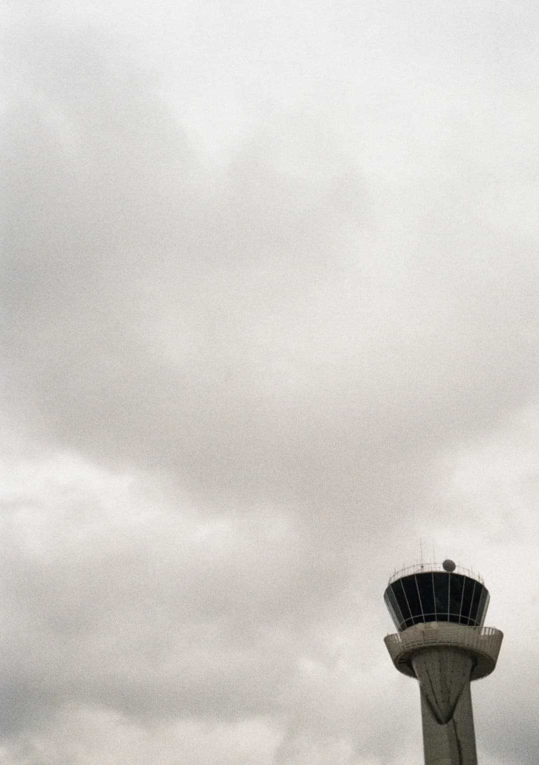 Film photograph from the 2025-08-marrakech gallery by Maxime Bodin