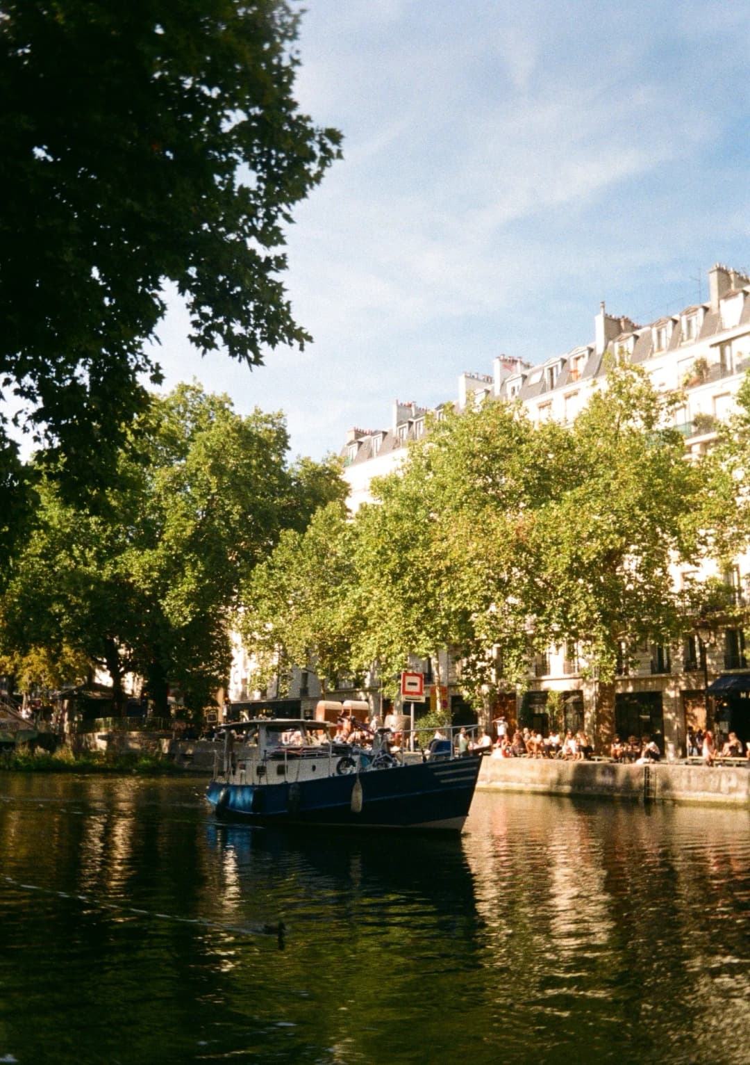 Film photograph from the 2025-08-paris gallery by Maxime Bodin