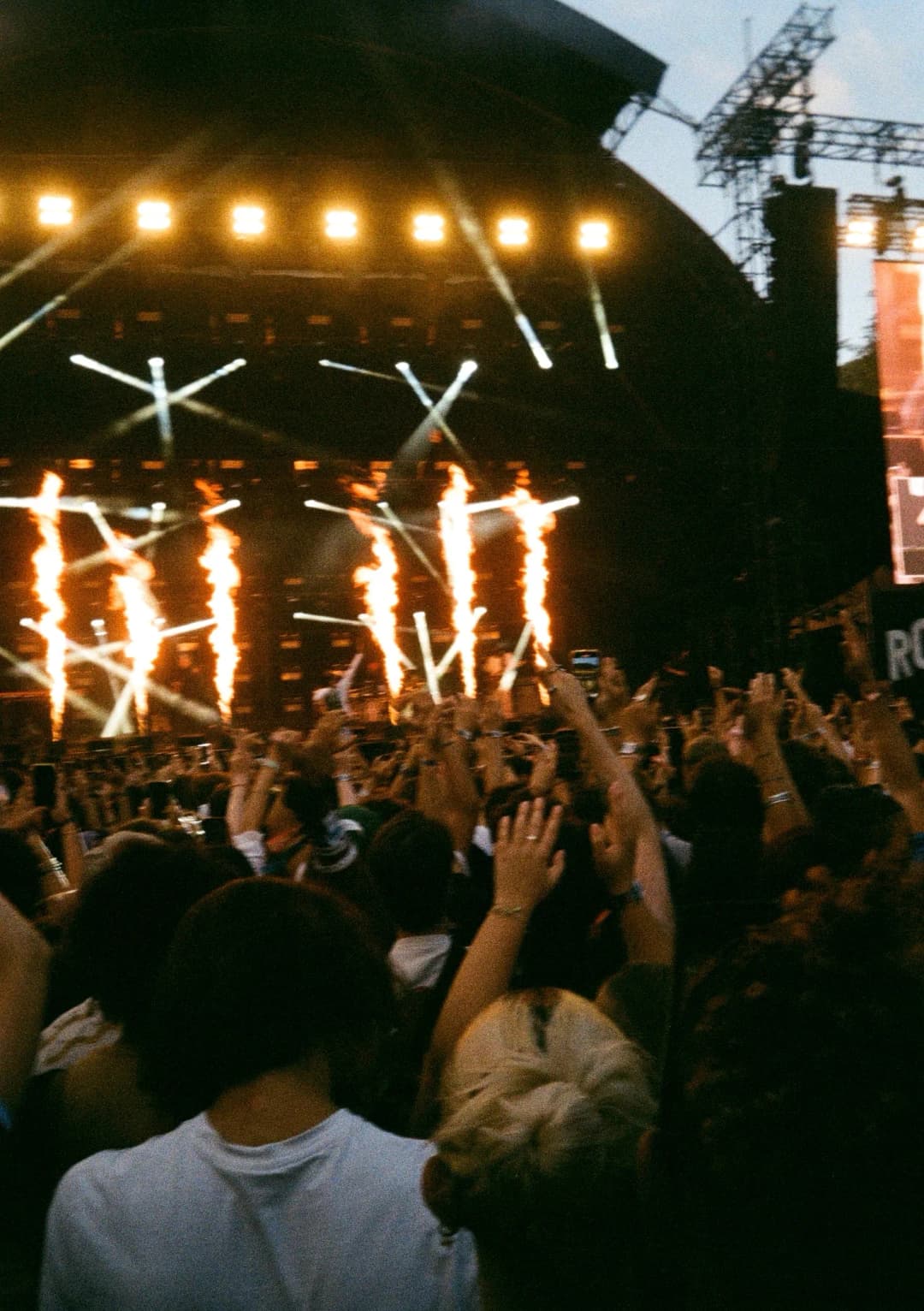 Film photograph from the 2025-08-rock-en-seine gallery by Maxime Bodin