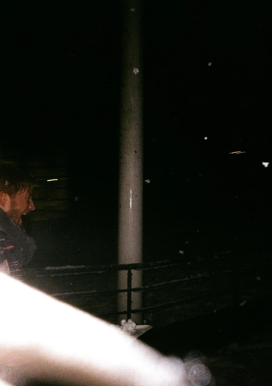 Film photograph from the 2026-01-piss-in-the-snow gallery by Maxime Bodin