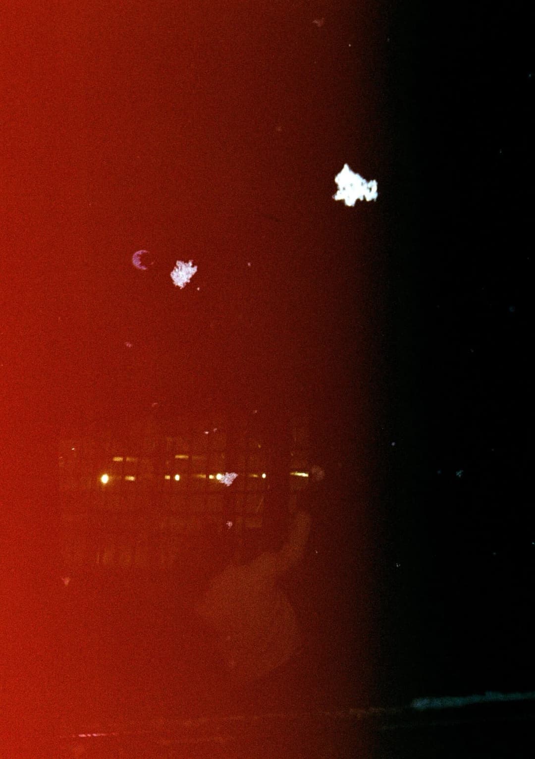 Film photograph from the 2026-01-piss-in-the-snow gallery by Maxime Bodin